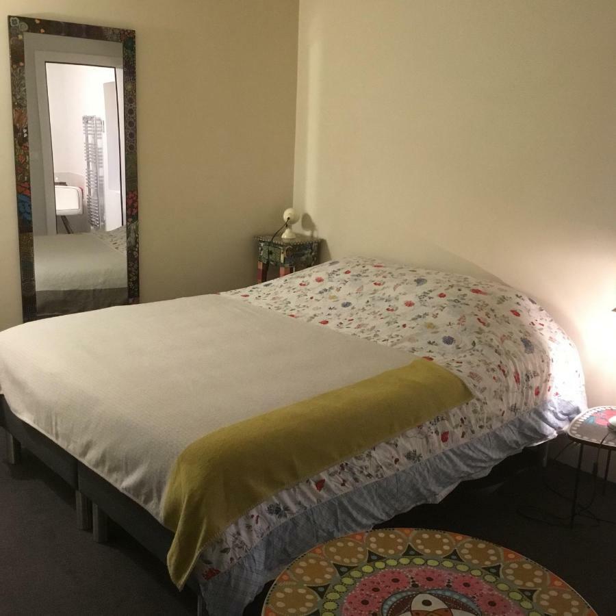 Bed and Breakfast Maison Rouge Cacahuete Nernier Zimmer foto